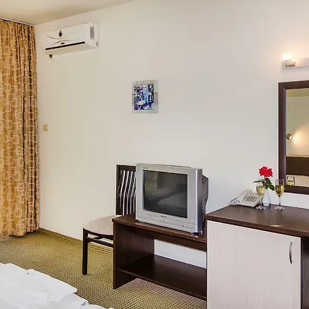 Black Sea Complex Otel 3*